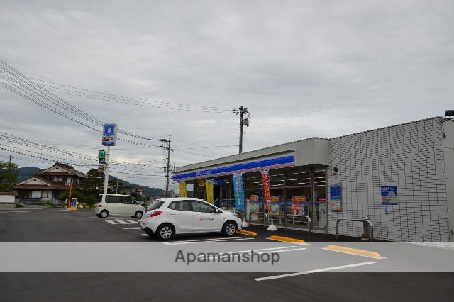 コンビニ　ローソン（コンビニ）まで115m