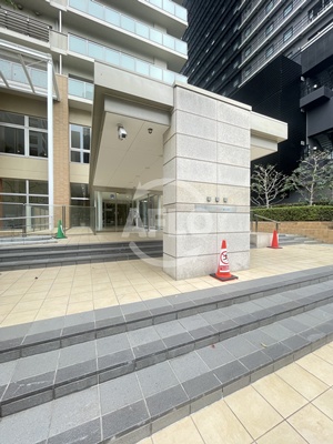 エントランス　ローレルタワー難波　エントランス