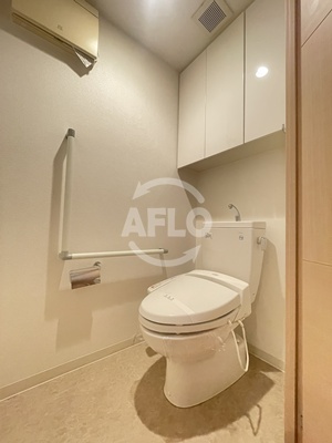 トイレ　ローレルタワー難波　トイレ