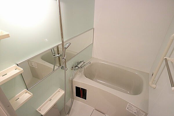 バス・シャワールーム　※同物件別部屋参照