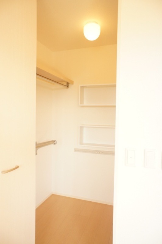 収納　図面と現状に相違がある場合には現状を優先