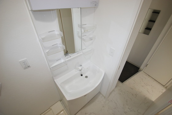 洗面設備　※別部屋の写真です