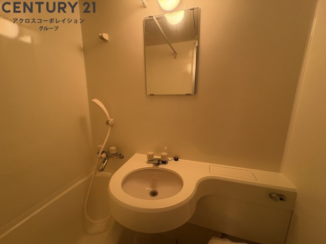 洗面設備　浴室内に洗面台がついてます！