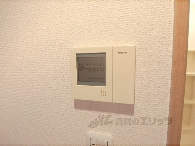 その他設備　給湯器リモコン