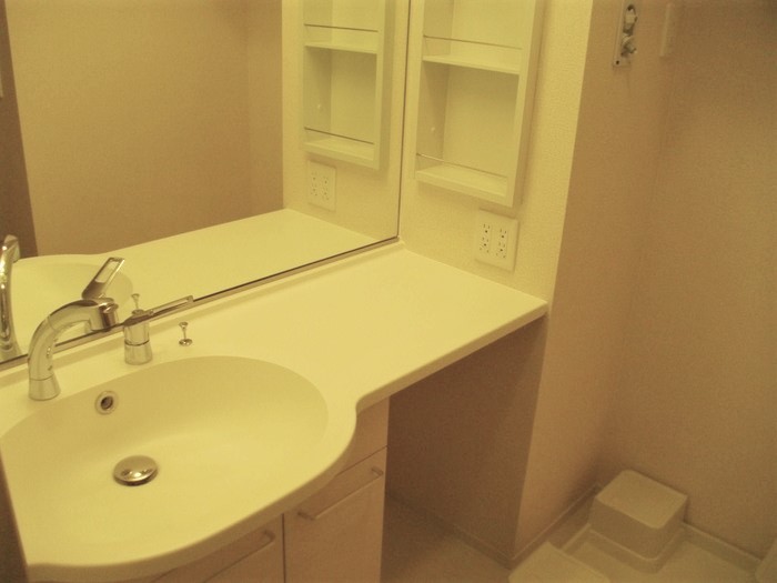 洗面設備　脱衣所、洗濯機置き場