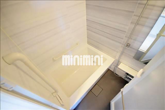 バス・シャワールーム　追い焚き／浴室乾燥機能付き