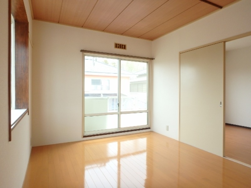 居室・リビング　図面と現状に相違がある場合には現状を優先