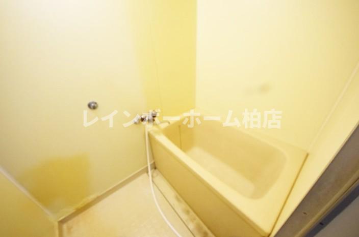 バス・シャワールーム　日々の疲れを癒すお風呂付です