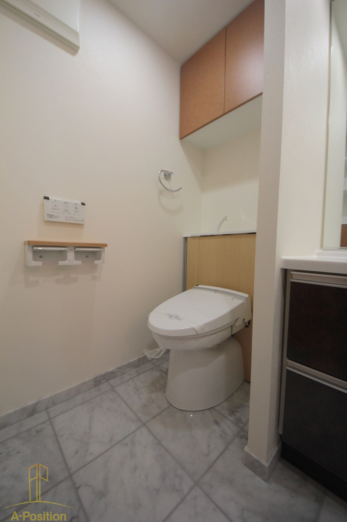 トイレ　リーガルあみだ池新町