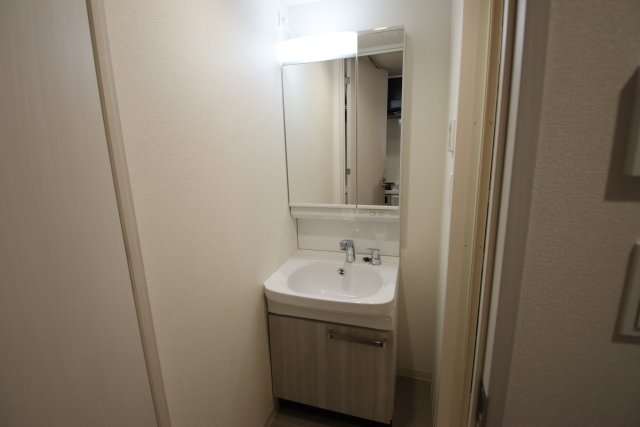 洗面設備　※別部屋参考写真となります※現況優先※