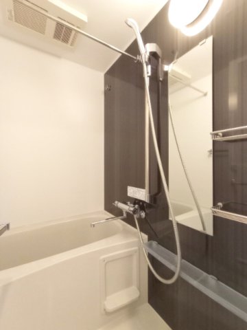 バス・シャワールーム　浴室