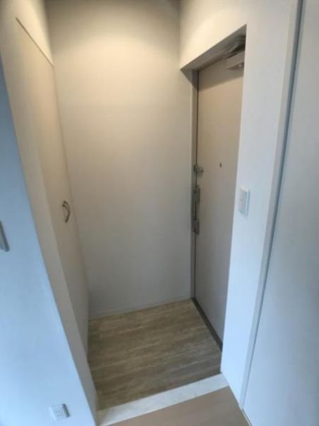 玄関　弊社は都内全域の物件をご紹介可能です！