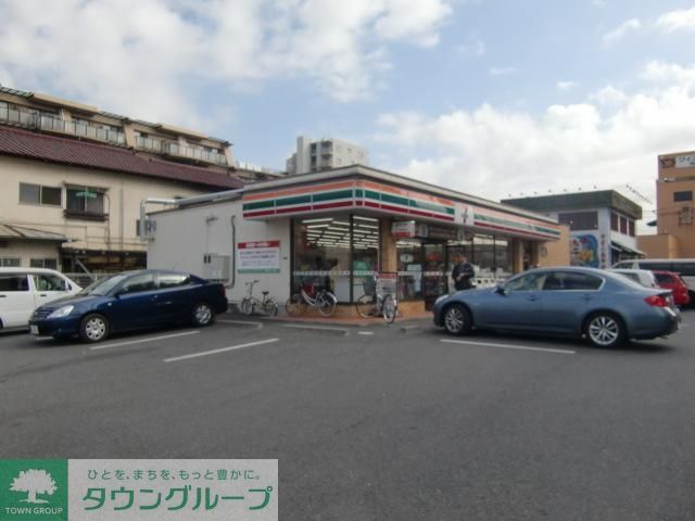 コンビニ　セブンイレブン（コンビニ）まで500m