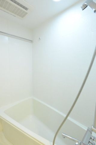 バス・シャワールーム　☆ゆったりくつろげるお風呂☆