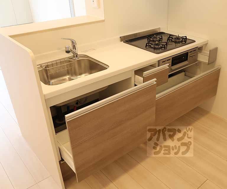 キッチン　３０２号室の写真です。