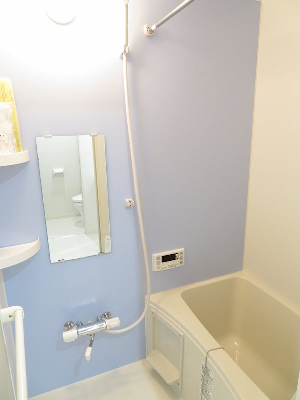 バス・シャワールーム　追い焚き・浴室暖房換気乾燥機完備