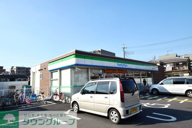 飲食店　ファミリーマート新座東北一丁目店（飲食店）まで380m
