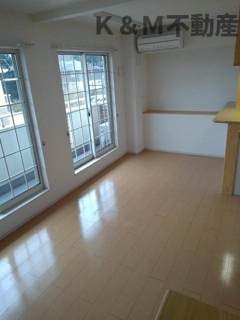 居室・リビング　ゆったりとした居間です