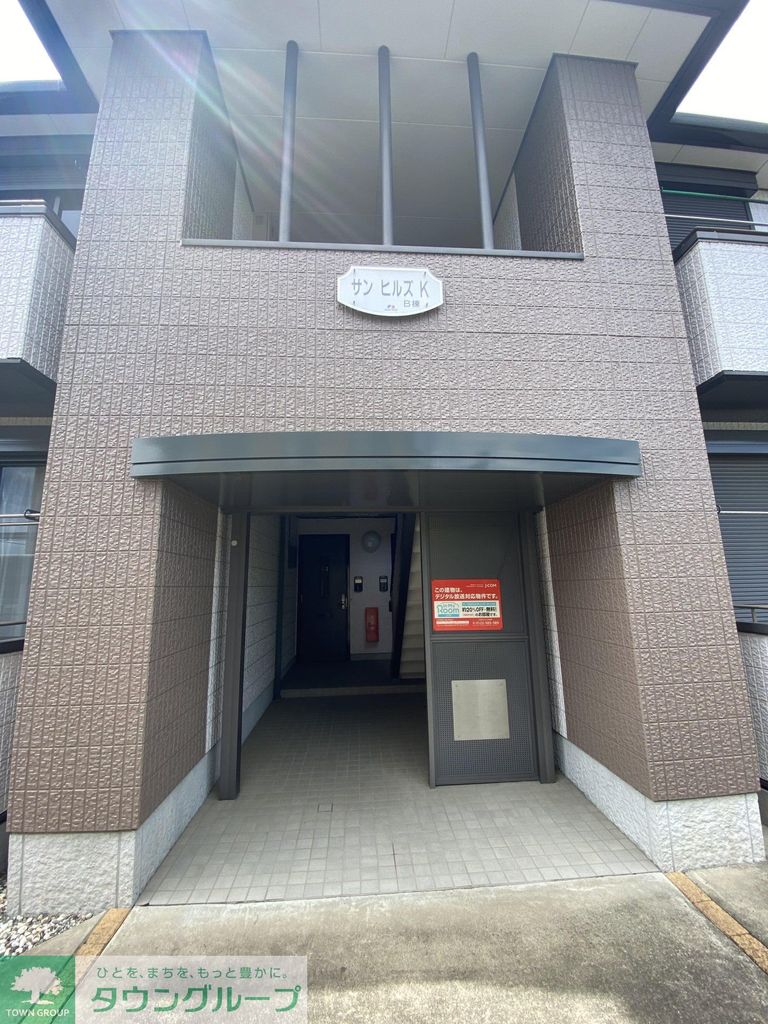 エントランス　エントランス