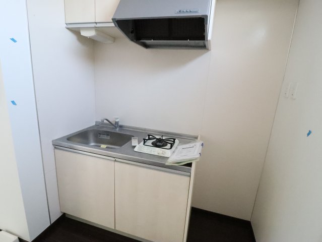キッチン　※退去前につき他号室参考画像です