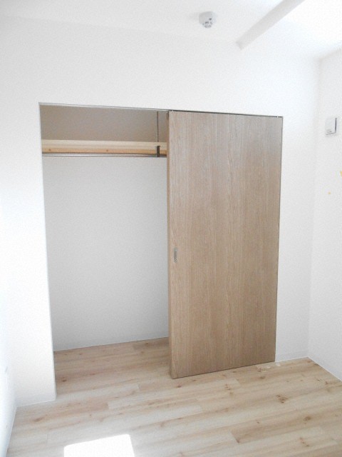 収納　衣類の収納に便利なクローゼットが付いています！