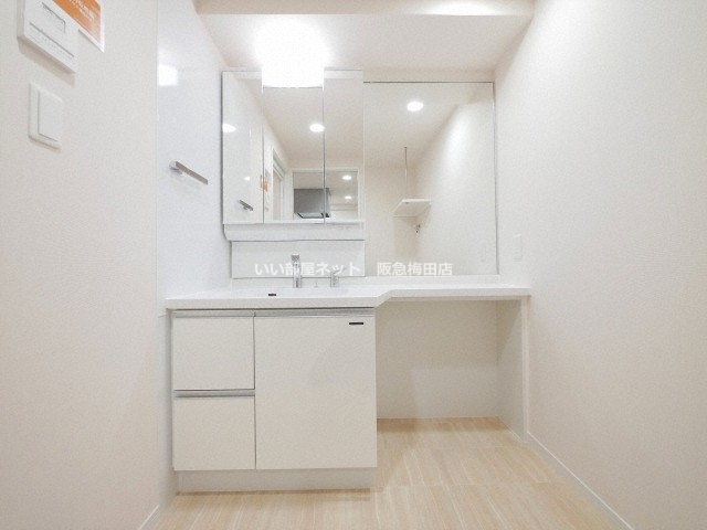 洗面設備　画像と現状が異なる場合は現状優先となります。