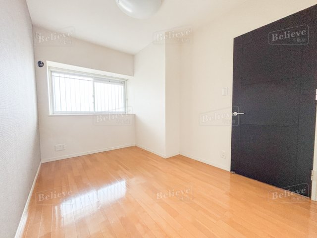 その他部屋・スペース　風通しも良い寝室です☆