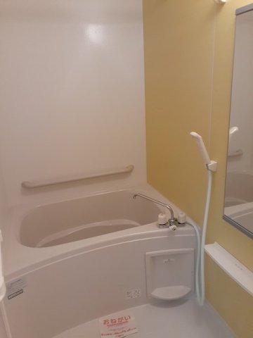 バス・シャワールーム　お風呂で日々の疲れを落としましょう