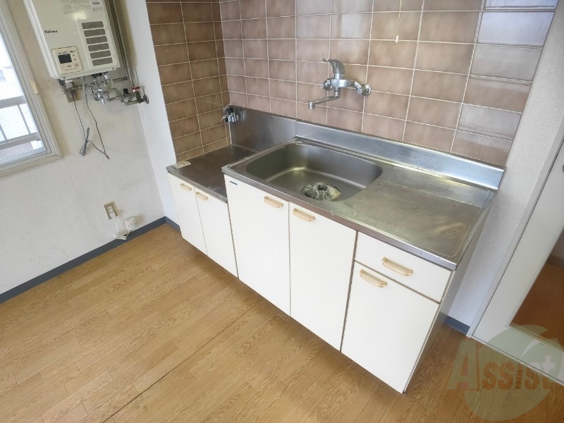 キッチン　キッチンは調理スペースもあり料理がはかどりそうです。