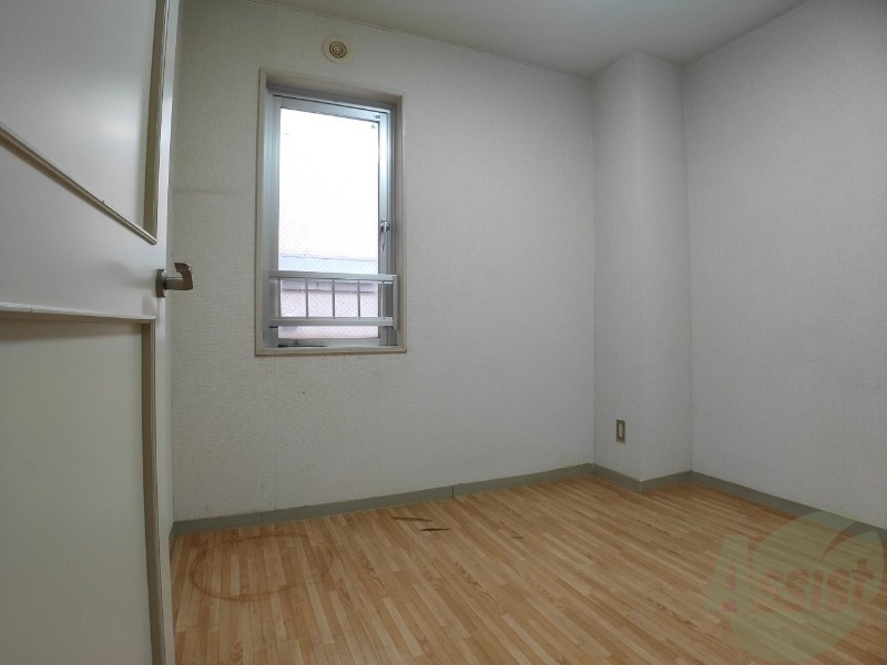 その他部屋・スペース　寝室です。二部屋をどう使うかはあなた次第です！