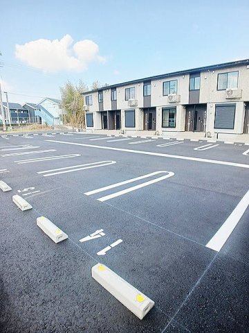 駐車場　駐車スペースもあります