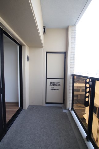 バルコニー　同シリーズ別物件の写真です