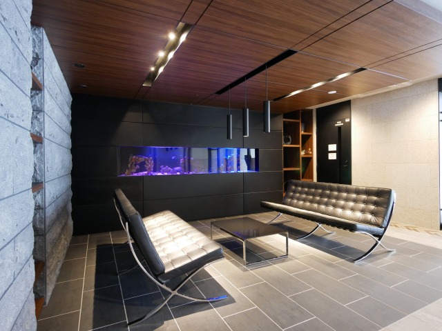 ロビー　落ち着いたロビーです