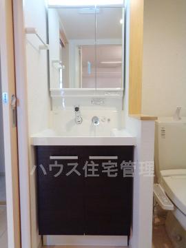 洗面設備　洗髪洗面化粧台