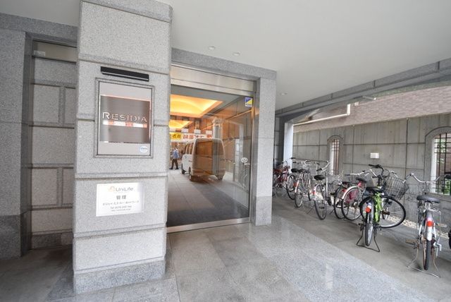 エントランス　★オートロック付きです★