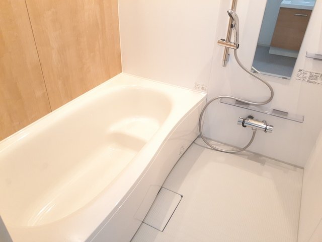 バス・シャワールーム　ゆったり過ごせるお風呂です