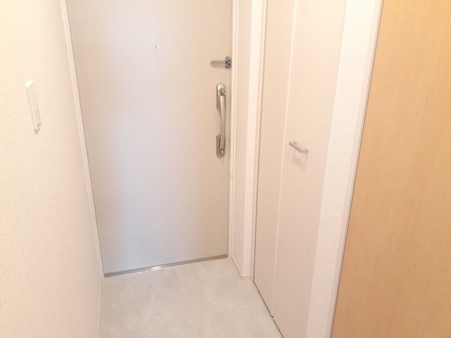 玄関　ゆったりとした玄関です