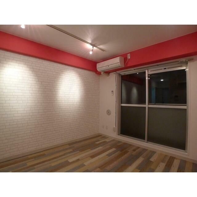 居室・リビング　☆エアコン付が嬉しい☆