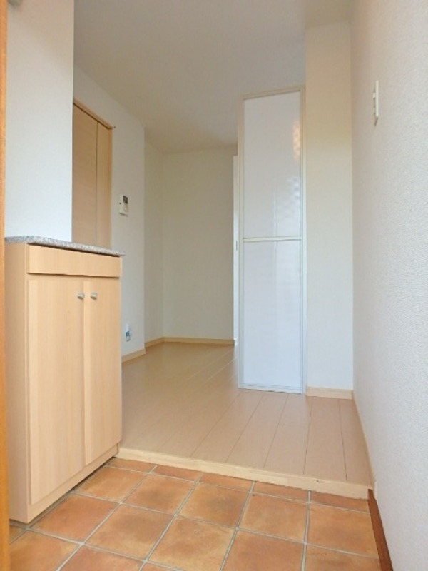 玄関　図面と現状に相違がある場合には現状を優先