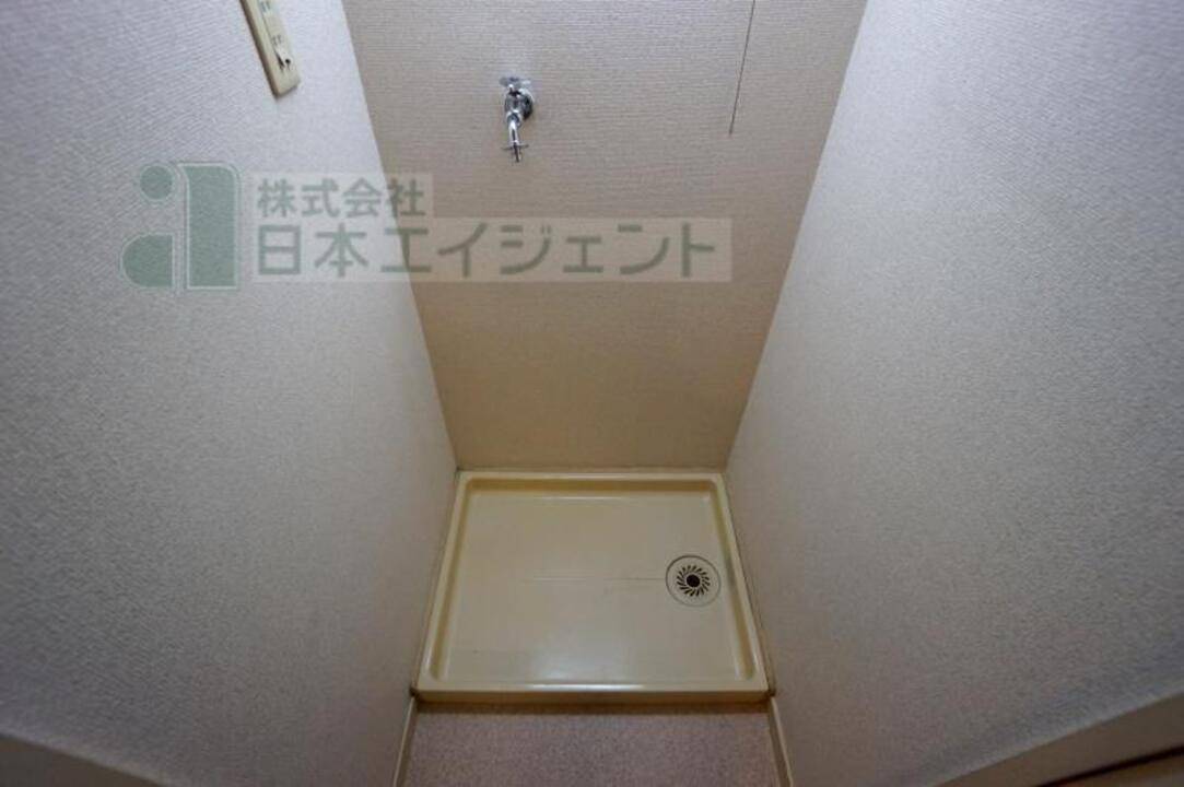 洗面設備　洗濯機置場