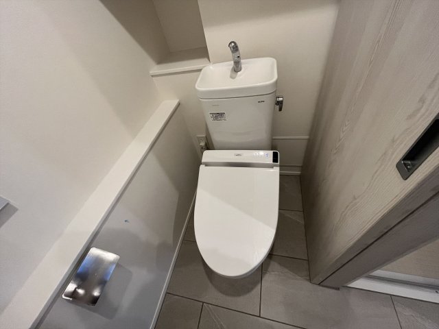 トイレ　※別部屋参考写真