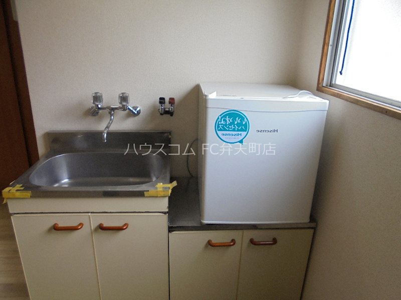 キッチン　ミニ冷蔵庫はございません。