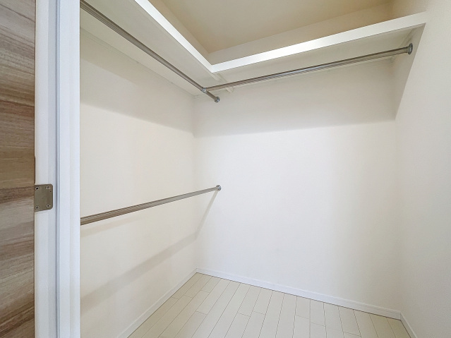 収納　ウォークインクローゼット