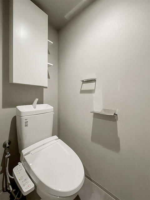 トイレ　※写真は同タイプ住戸です。