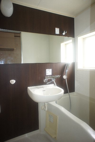 洗面設備　忙しい朝には欠かせない洗面所です