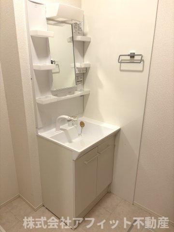 洗面設備　洗髪洗面化粧台