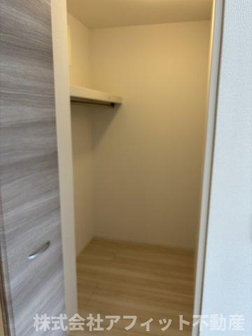 収納　ウォークインクローゼット