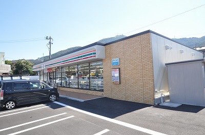 コンビニ　セブンイレブン八幡祇園3丁目店・（コンビニ）まで513m