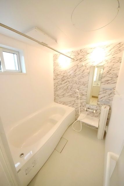 バス・シャワールーム　☆追い焚きあり☆