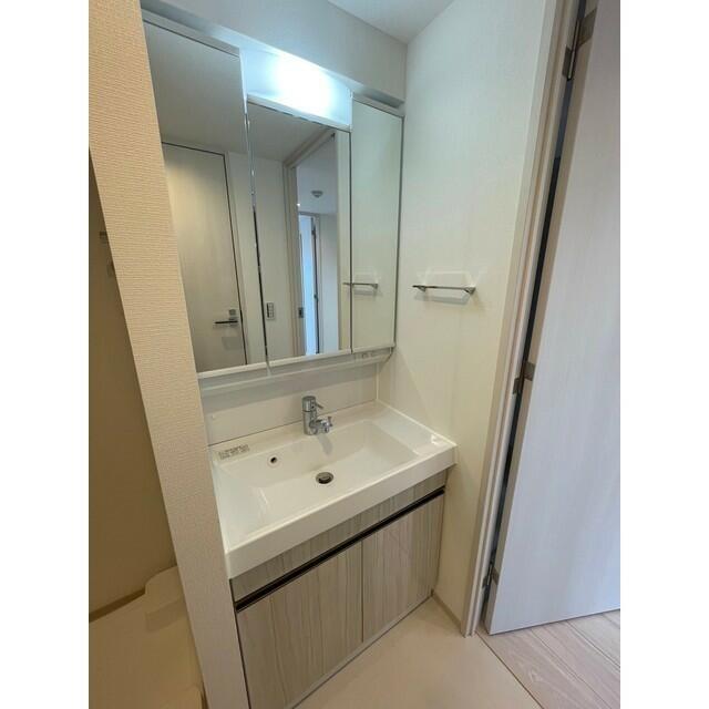 洗面設備　※参考写真（同タイプ・別部屋）